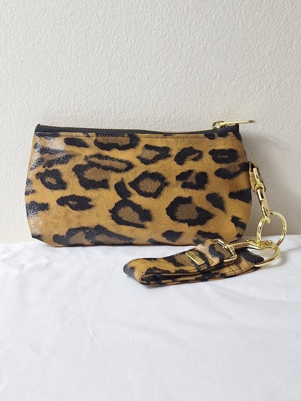 Leopard Print  vegan leather 2 piece Wristlet Pouch - Brown